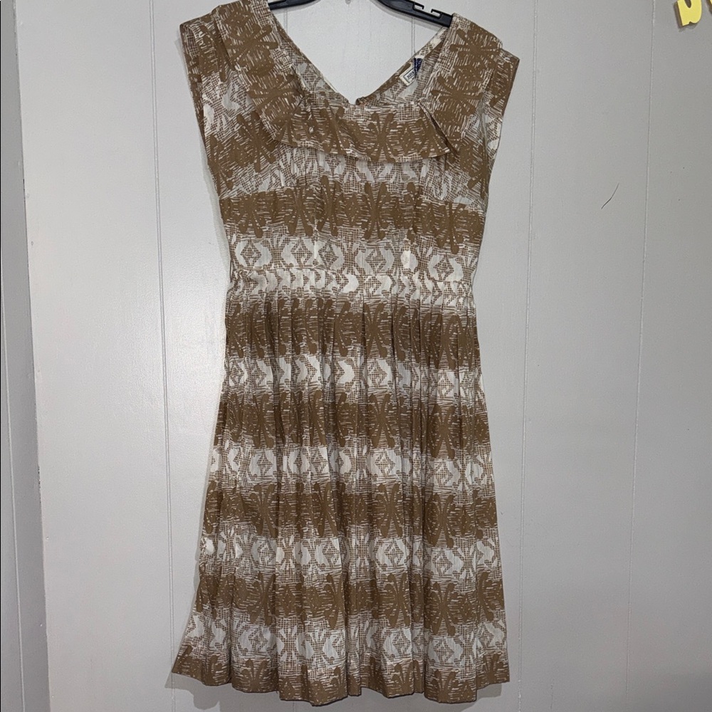 Chic Tan and White Women's Midi Dress